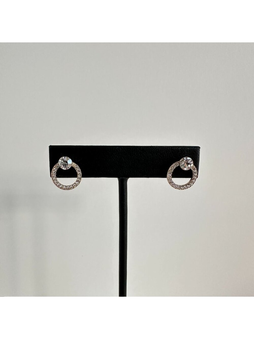 Givenchy Crystal Circle Stud Earrings With Rhinestone Detailing - Picture 4 of 6